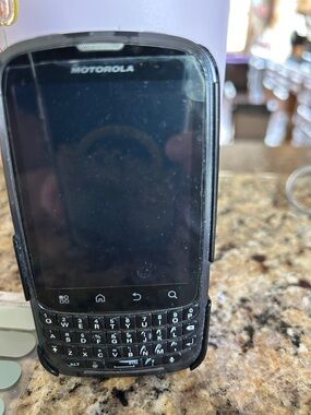 Motorola Black Phone Case with Built-In QWERTY Keyboard
